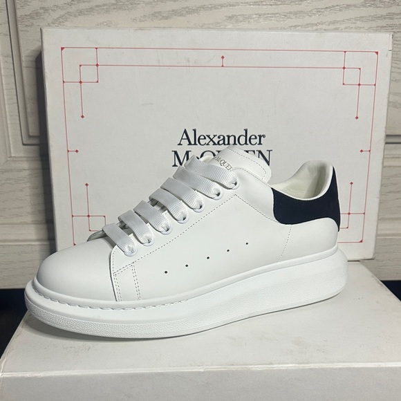 MCQUEEN
Suede-trimmed leather exaggerated-sole sneakers  White Gift Box - Picture 7 of 15